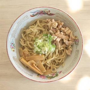 バキバキ固ゆで油そば！！