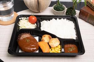 自家製デミグラスハンバーグ 120g(ディナー)