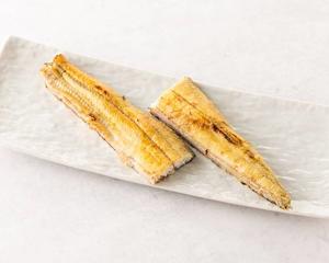 【新メニュー】中型日本うなぎ半尾(100g)の『上うなぎ白焼』