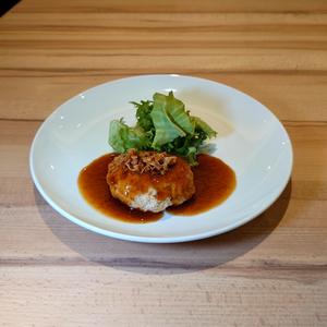 ホワイトチキン＆スパイス(鶏むね肉のヘルシーバーグ)