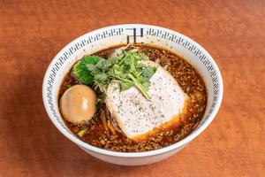 スパイス・味玉ラー麺
