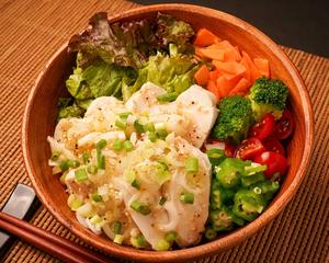 【コクのあるネギ塩だれ】ネギ塩のチキン丼