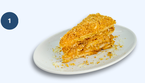 ①ナポレオンケーキ(NAPOLEON CAKE)
