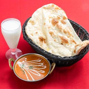 カレーとプレーンナンとプレーンラッシーのセット-Curry-＆-Nan-＆-Lassie-Set