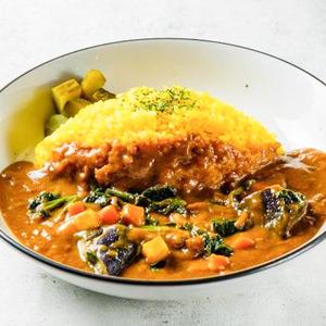 牛すじカレーライス弁当