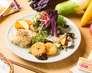お麩カツレツと3種デリの酵素玄米弁当