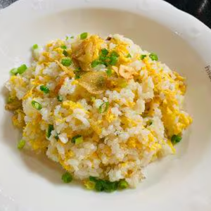 大蒜炒飯