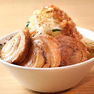YR04 当店一番人気！豚野郎ラーメン