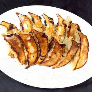 絶品『焼き餃子』(写真は2人前)