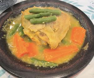 鶏肉と野菜のタジン