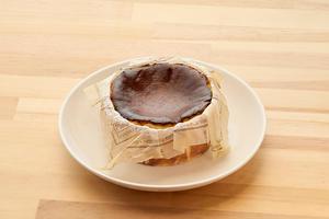 冷凍バスクチーズケーキ
