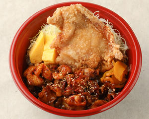 まかない（バリチキ1個とやみつきタレ皮）弁当