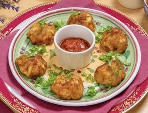 揚げママ fry momo