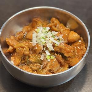 タッカルビ丼(スープ付き)