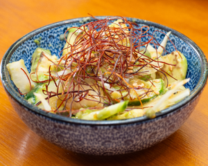 アボカドの香味醤油仕立て