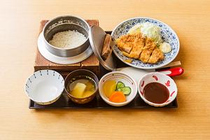 とんカツ定食 Pork Cutlet Set Meal