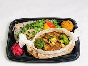 きのこたっぷり煮込みハンバーグ