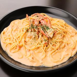 ずわい蟹とワタリ蟹のクリームパスタ