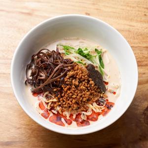 胡麻香る 豆乳花椒坦々麺