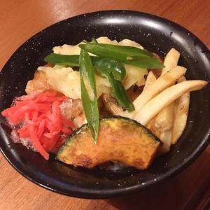 大山鶏モモ焼肉とろりチーズ
