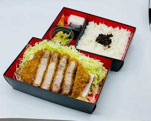 折詰京丹波高原豚リブロースかつ〈180g〉折詰ご飯付き