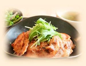 アルコイリス特製豚丼