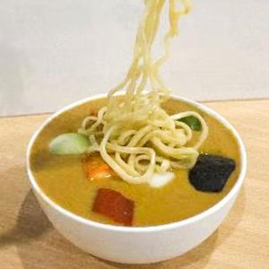 カレーチキンラーメン セットcurry chicken Ramen set サラダsaladラッシーlassi