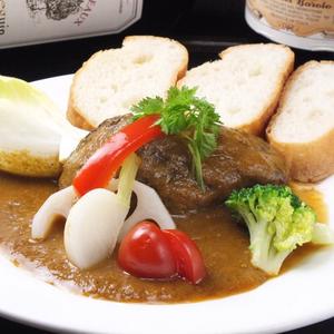 牛タンシチュー フランスパン付き