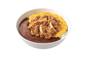 肉だく牛オム黒カレー