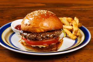 テリヤキバーガー＆ポテトフライ TERIYAKI BURGER＆FRENCH FRIES