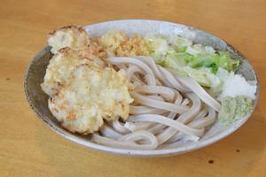 かしわ天吉田のうどん(温) Yoshida Udon Noodles with Chicken Tempura (Hot)