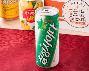 日本初上陸!!ニャムニャムチキン サイダー Chilsung