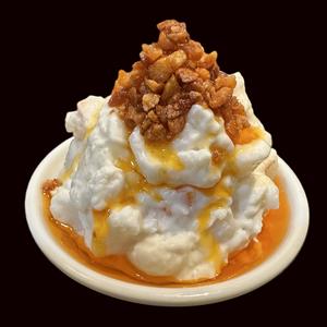 相性抜群!自家製食べるニンニクラー油&ポテトサラダ