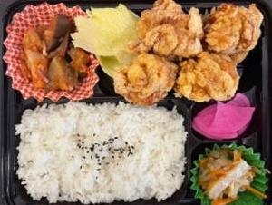 からあげ弁当(ご飯・からあげ3個・副菜2つ)