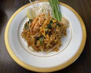 パッタイ(タイ風の焼きそば)