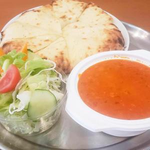 チキンキーマカレーセット(チーズナン、サラダ付)