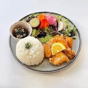 鶏のからあげ弁当