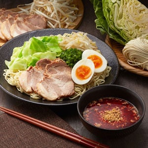 広島つけ麺玉子付き