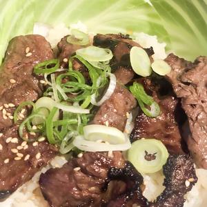 上ハラミ丼