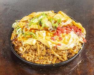 オムソバめし Omelette Yakisoba Rice
