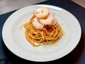 エビのトマトパスタ