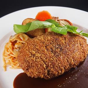 特製ハンバーグの種でつくるジューシーメンチカツ