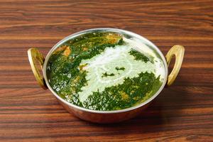 ほうれん草チキンカレー