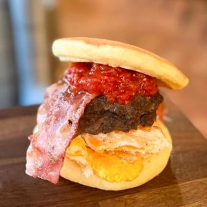 ダブルエッグバーガー(パンケーキ風)