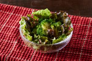 アンチョビとブロッコリーのサラダAnchovies & Broccoli Salad