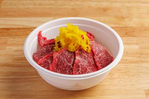 国産和牛 トンビステーキ丼[レアでどうぞ]