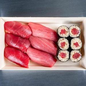 生本まぐろ握りセット 赤身、中トロ、鉄火巻き