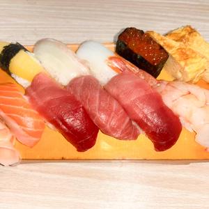 トロ特上寿司