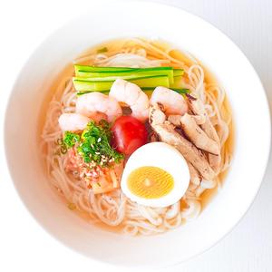無添加お出汁冷麺(海老と炙りサラダチキンと自家製キムチ)