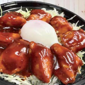 ジョニーのからあげ ヤンニョム温玉丼